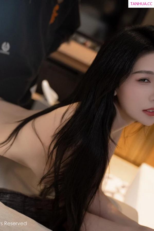 陈若依 抖娘利世 [XiuRen]高清写真图 2024.04.26 No.8455 利世 丝袜美腿第83张图片